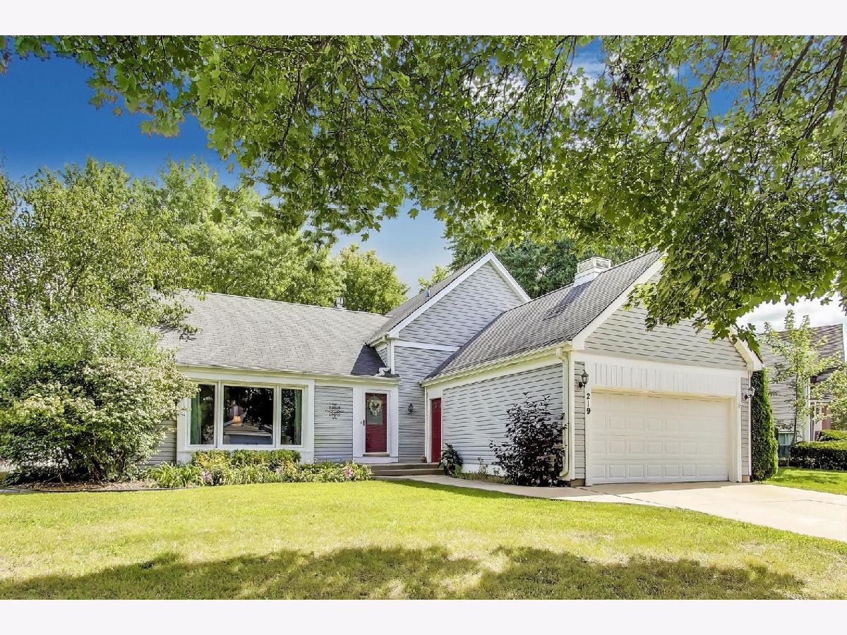  For Sale Vernon Hills Illinois, 219 Abilene Lane