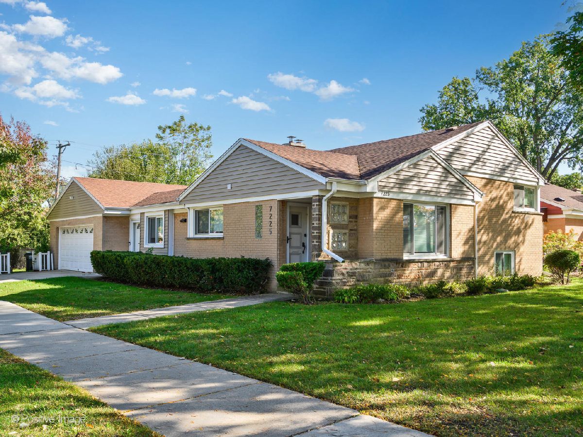 For Rent Lincolnwood Illinois, 7225 East Prairie
