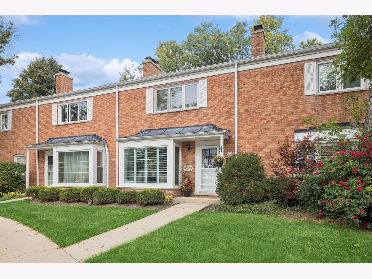  For Sale Hinsdale Illinois, 494 Old Surrey Road