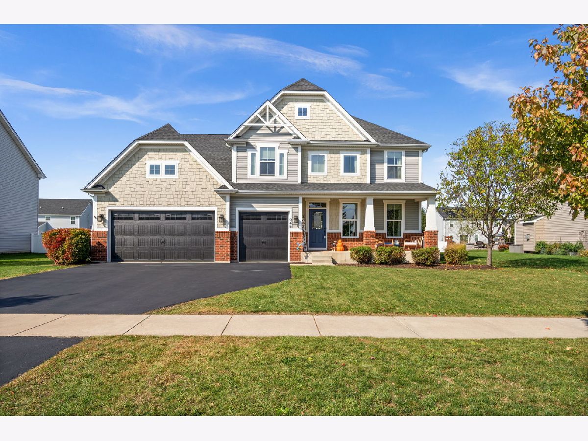 For Sale Gilberts Illinois, 946 Glacial Falls Drive