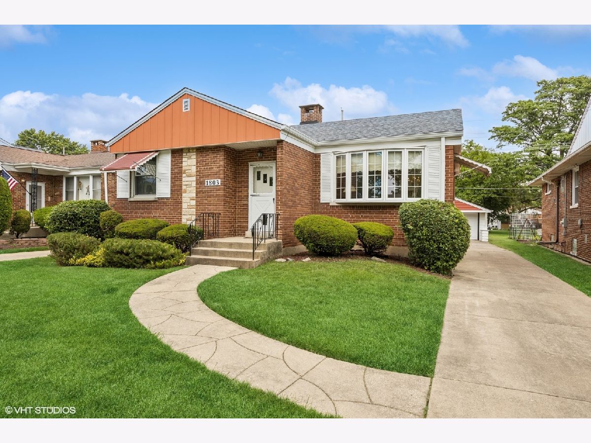  For Sale Westchester Illinois, 1803 Balmoral Avenue