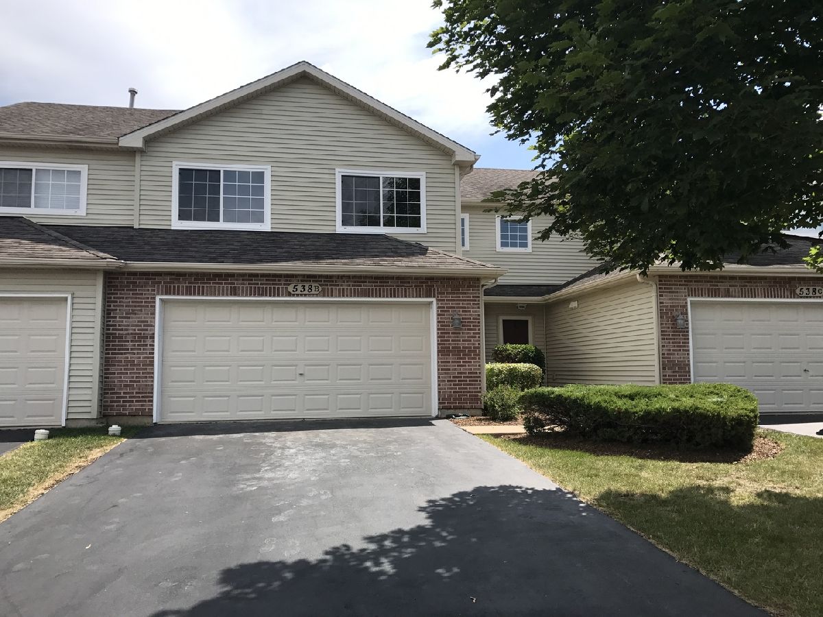 For Rent Sugar Grove Illinois, 538 Mallard