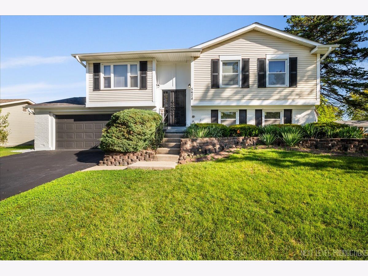 For Sale Matteson Illinois, 5628 Crestwood Road