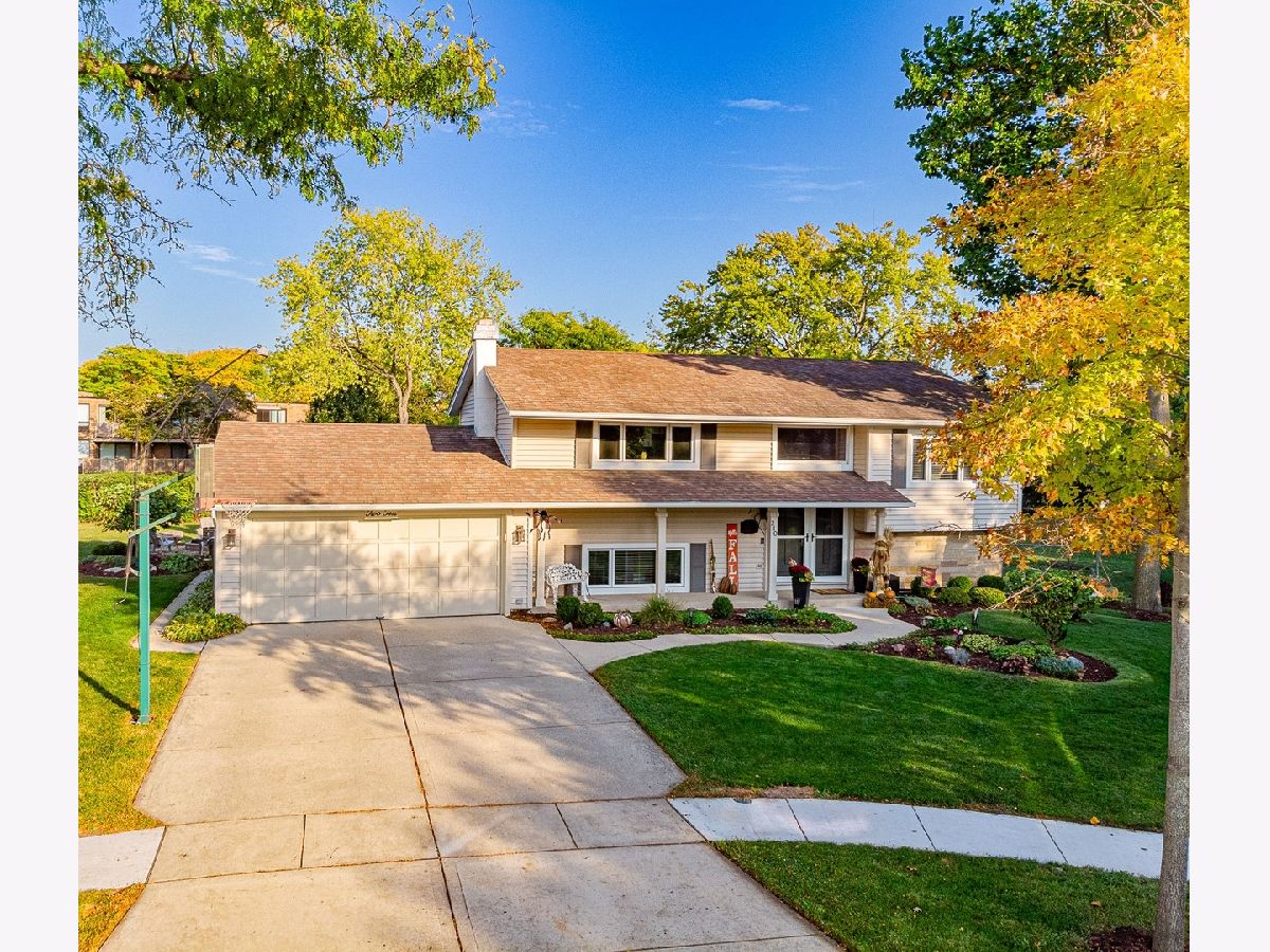  For Sale Elk Grove Village Illinois, 210 Yarmouth Road