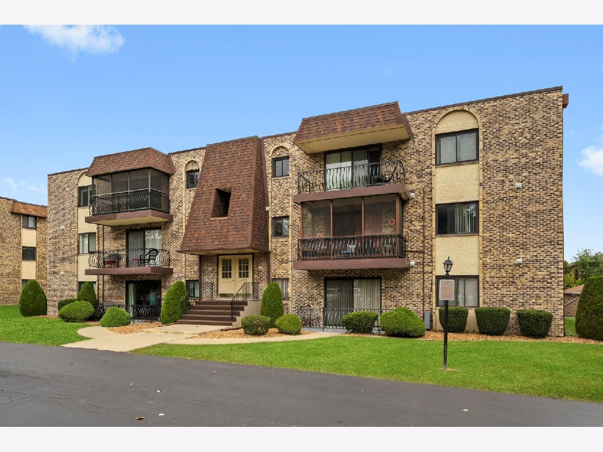  For Sale Crestwood Illinois, 4955 134th Place