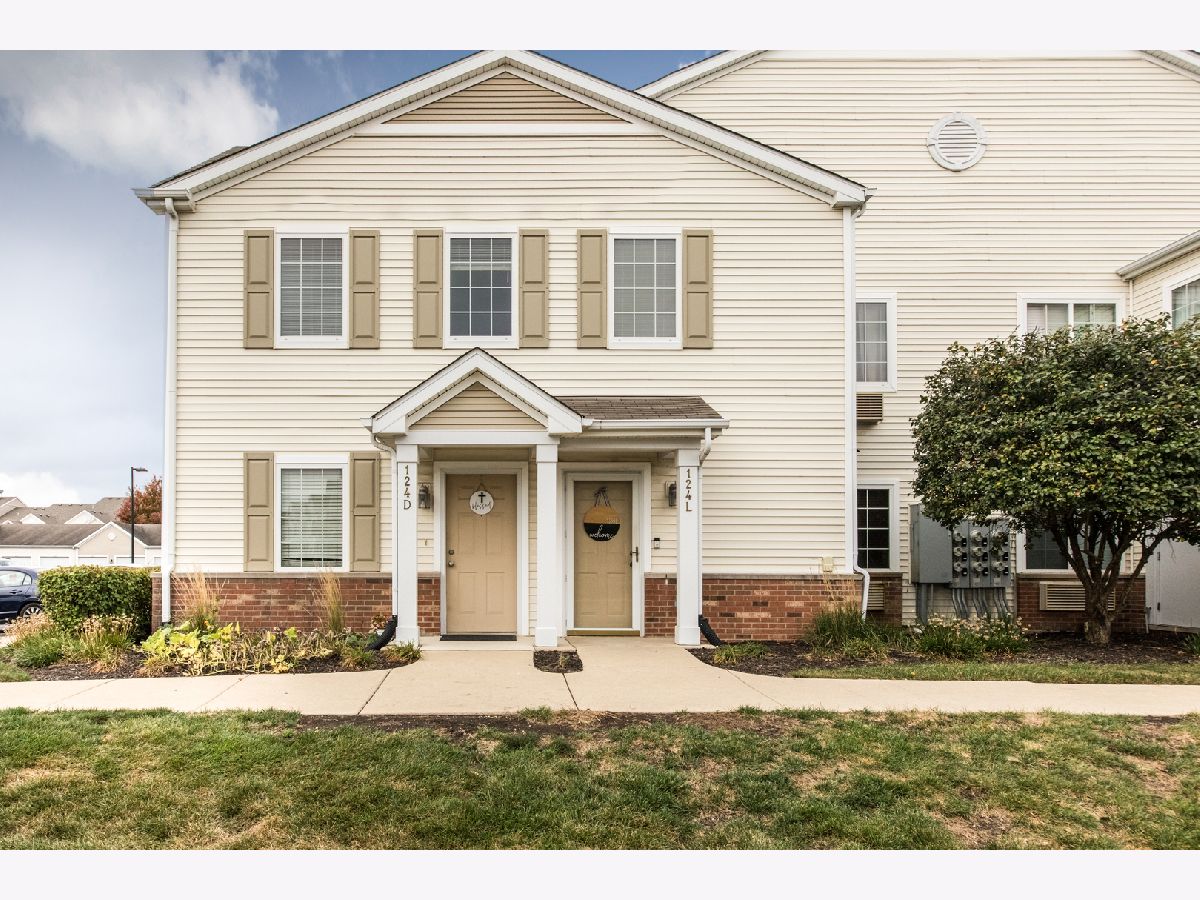  For Sale Yorkville Illinois, 124 Bertram Drive