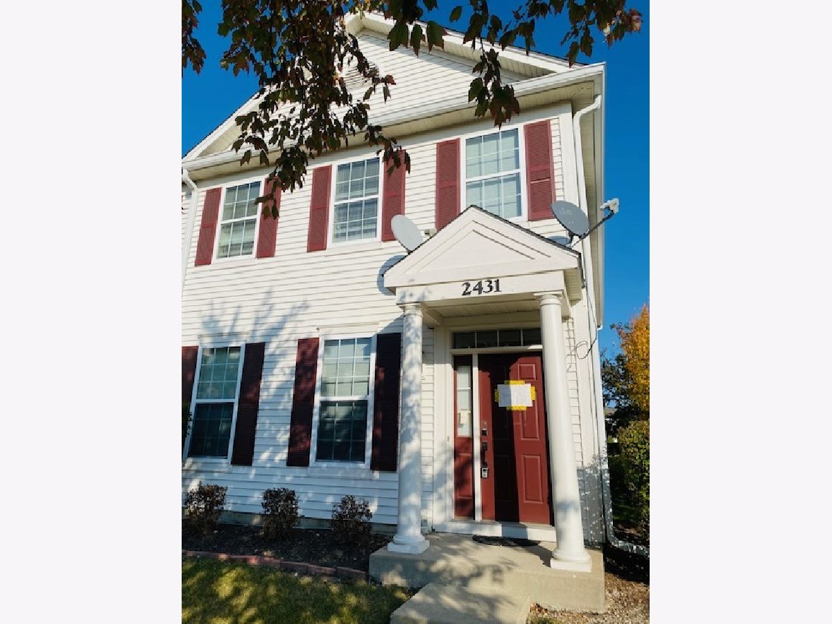  For Sale Aurora Illinois, 2431 Georgetown Circle