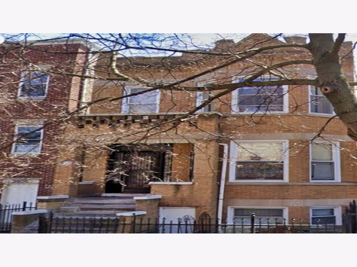  For Sale Chicago Illinois, 3907 Van Buren Street