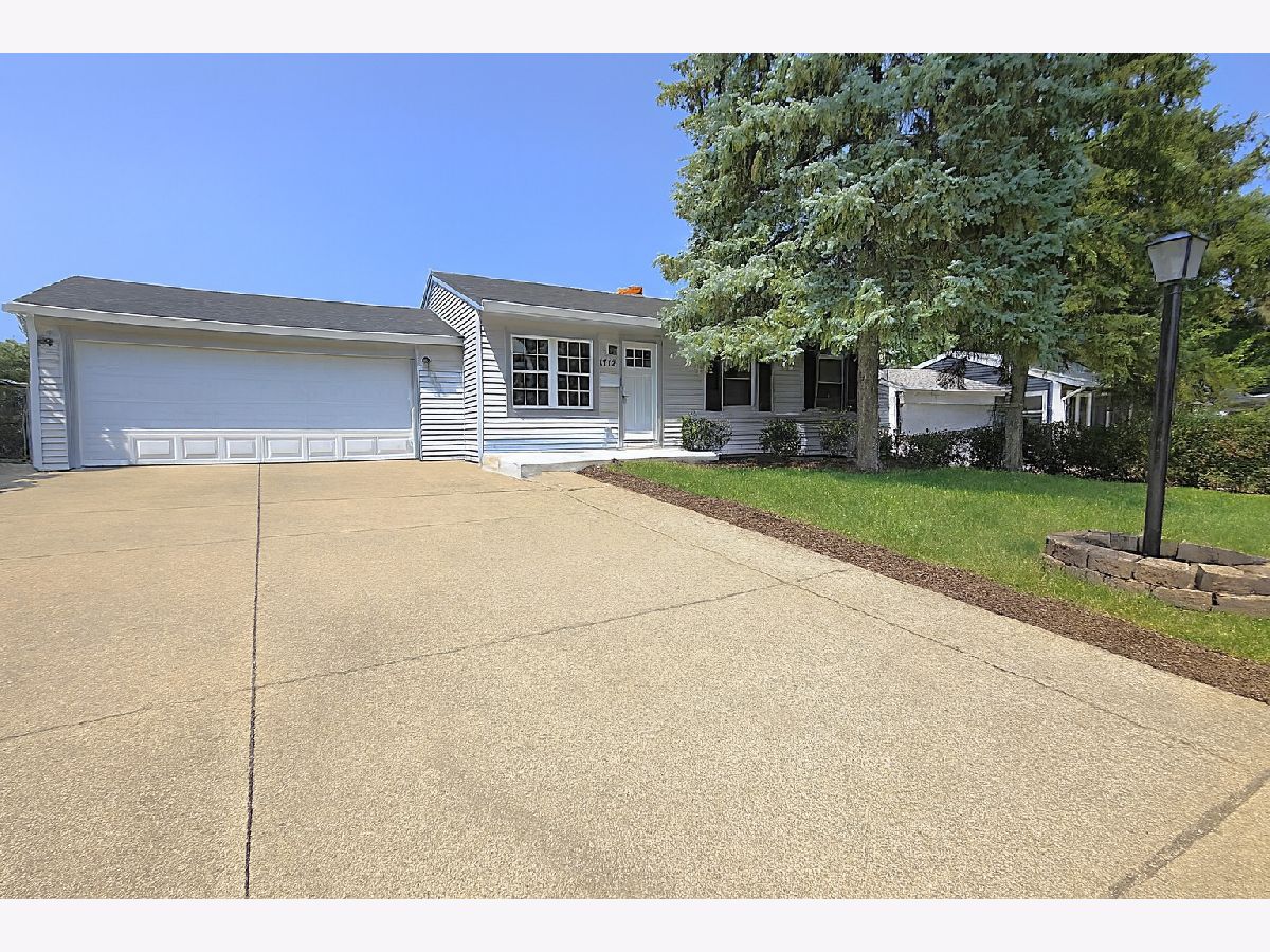  For Sale Hanover Park Illinois, 1712 Poplar Avenue