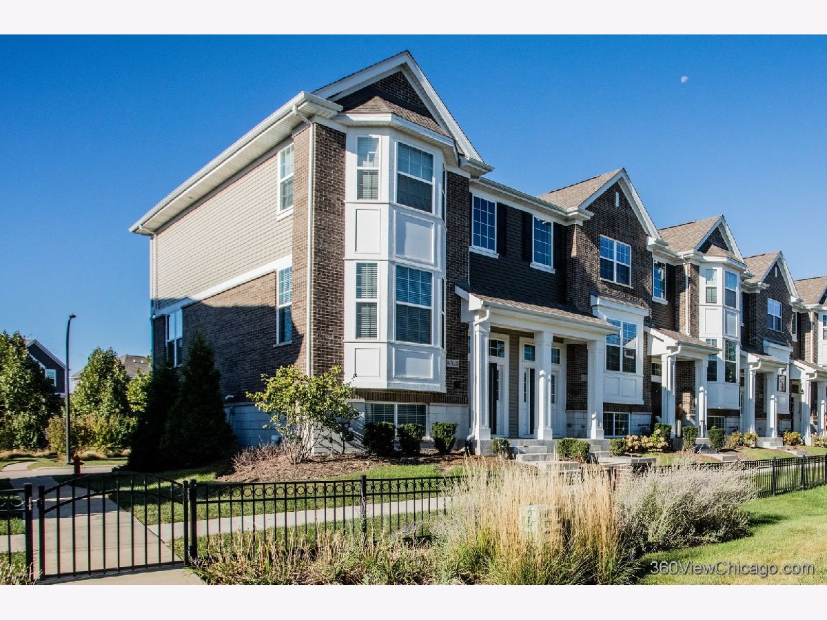 Townhomes For Rent Emerson Park Naperville Illinois, 4326 Monroe