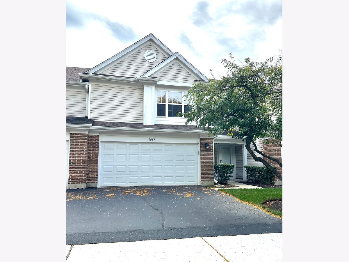 Townhomes & Condos Rented Towne Place West Schaumburg Illinois, 2955 Belle