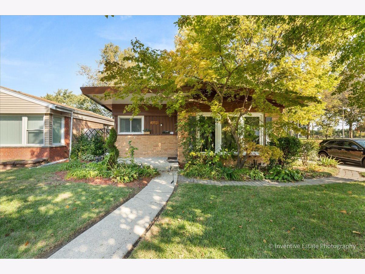 For Sale Chicago Illinois, 3030 85th Street