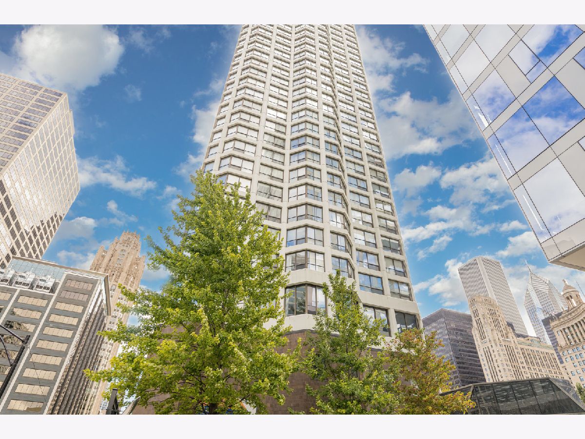  Rented Chicago Illinois, 405 Wabash