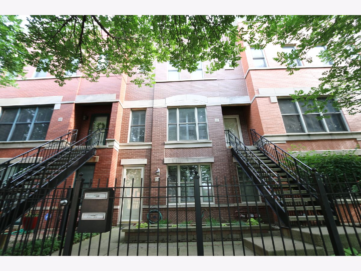  For Sale Chicago Illinois, 1437 Fillmore Street
