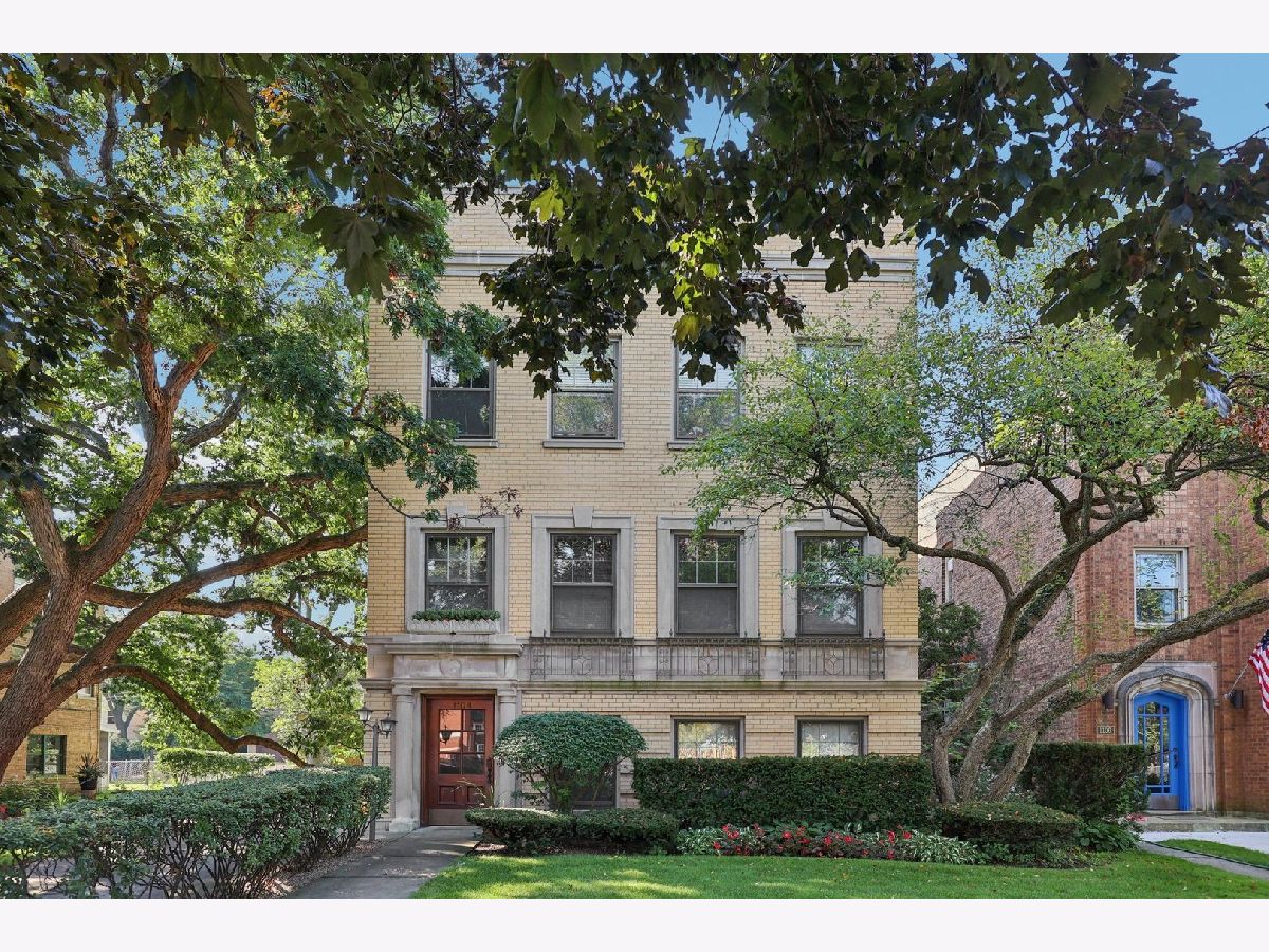  For Sale Evanston Illinois, 1104 Austin Street