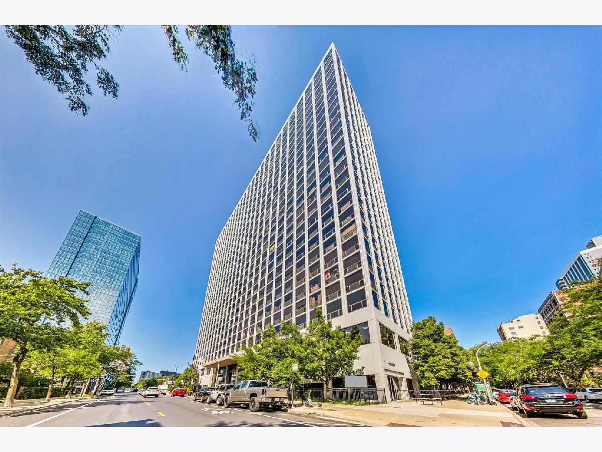  For Sale Chicago Illinois, 4343 Clarendon Avenue