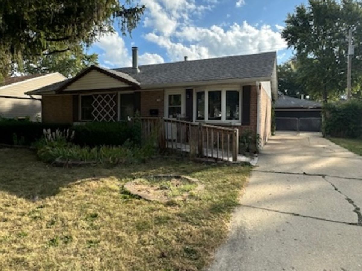 For Sale Romeoville Illinois, 735 Geneva Avenue