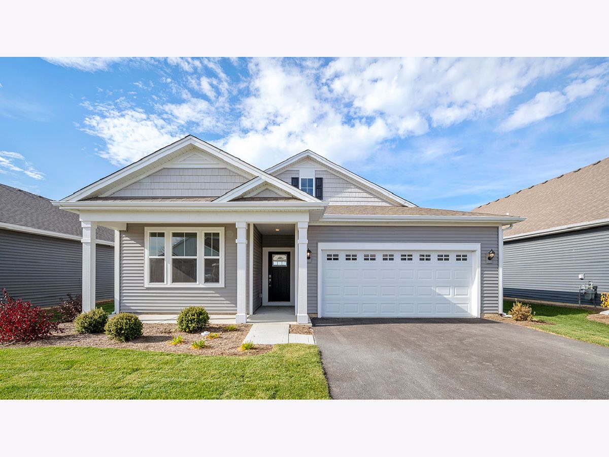 Townhomes & Condos & Homes For Sale Cambridge Lakes Pingree Grove Illinois, 819 Mesa Lane