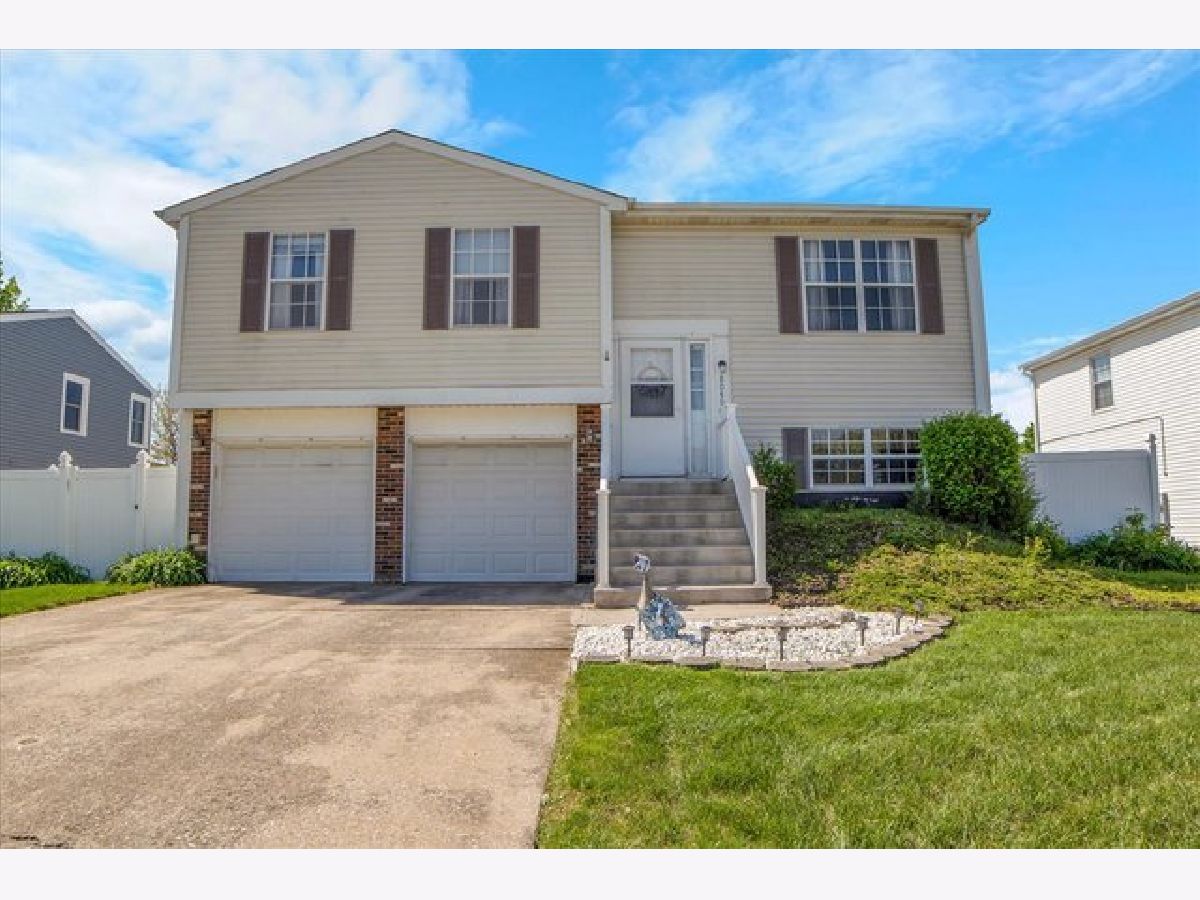  For Rent Frankfort Illinois, 8049 Norwood