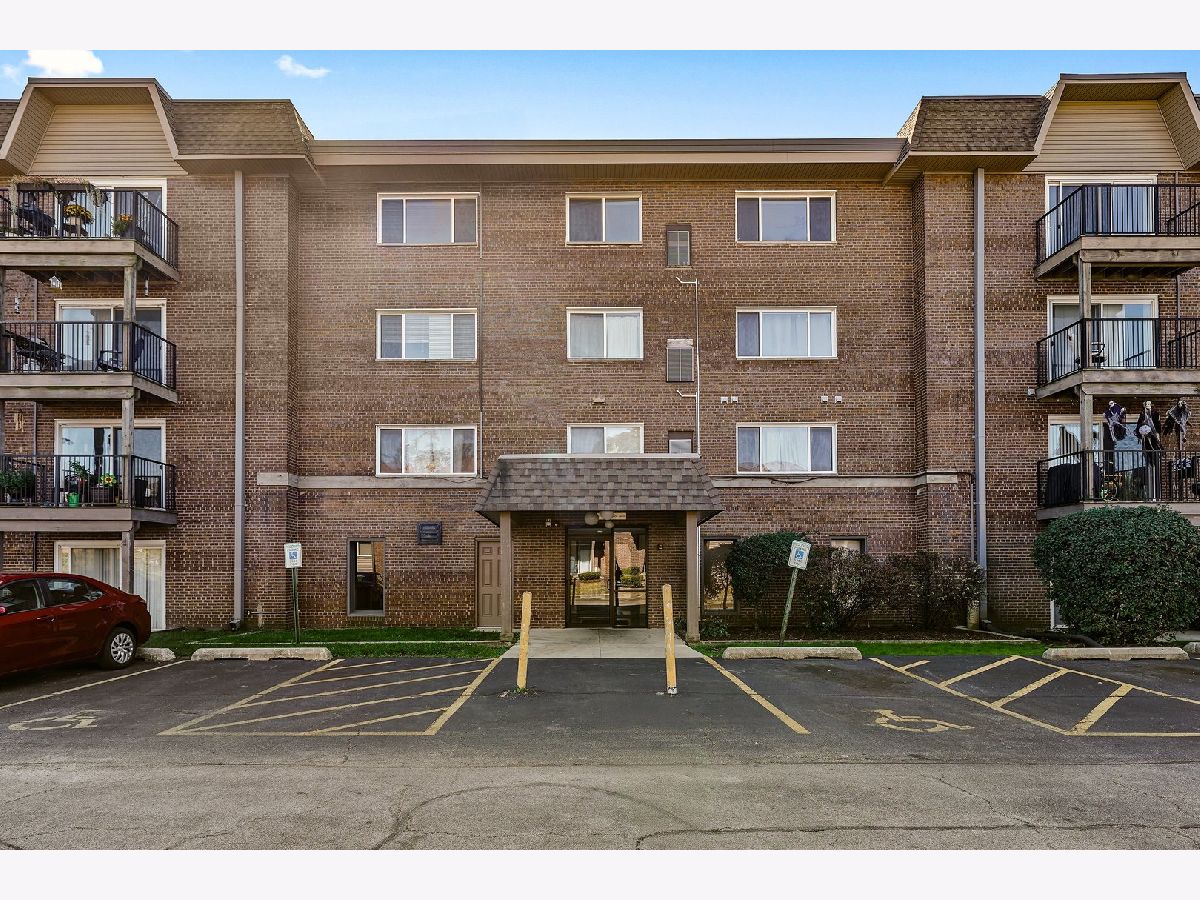  For Sale Lisle Illinois, 2301 Beau Monde Lane