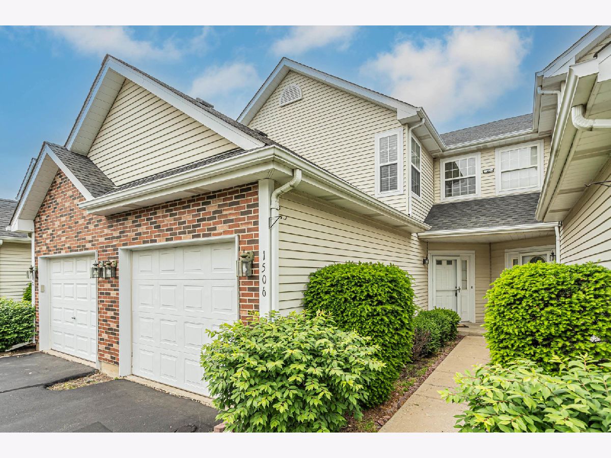 Townhomes & Homes For Sale Fox Hill Yorkville Illinois, 1506 Cottonwood Trail