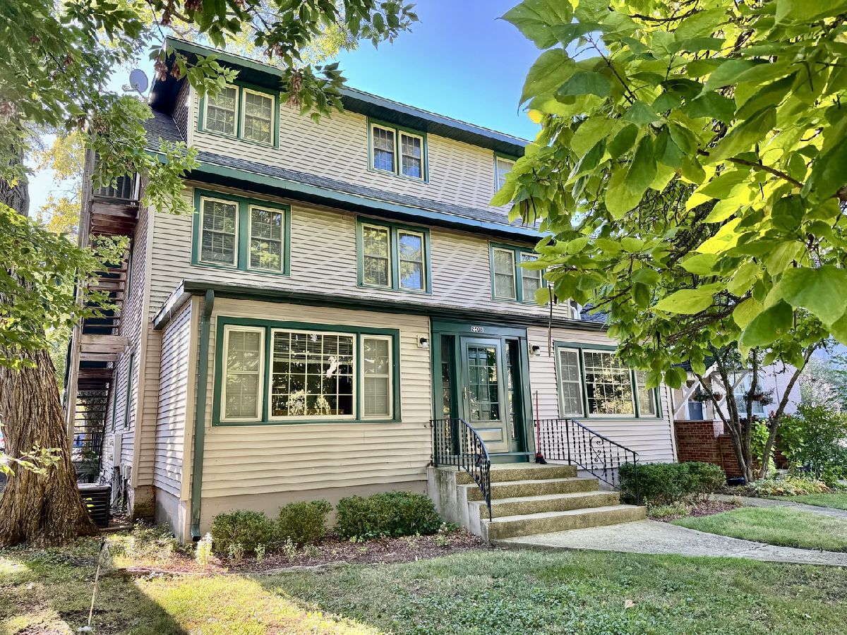  For Rent Highland Park Illinois, 2506 Green Bay