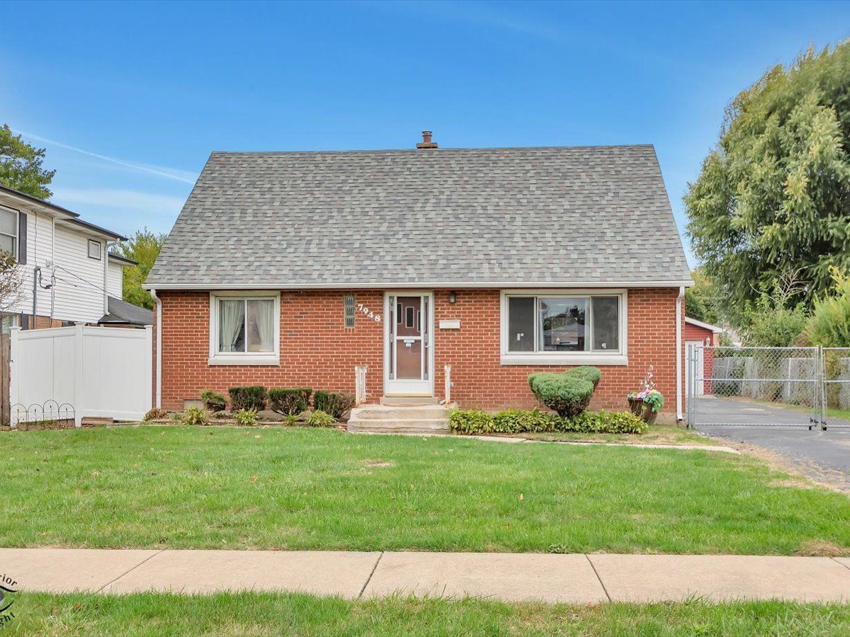  For Sale Burbank Illinois, 7948 Merrimac Avenue