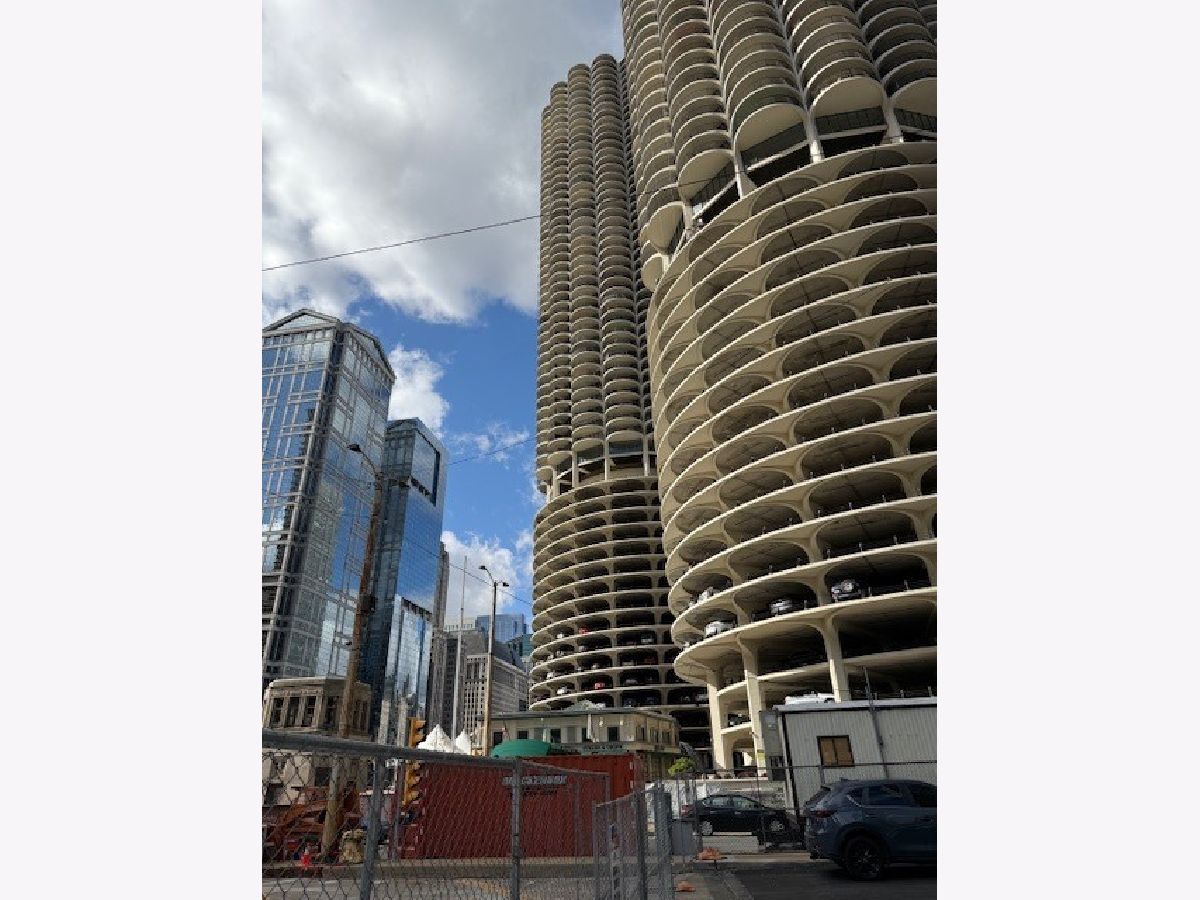 For Rent Chicago Illinois, 300 State