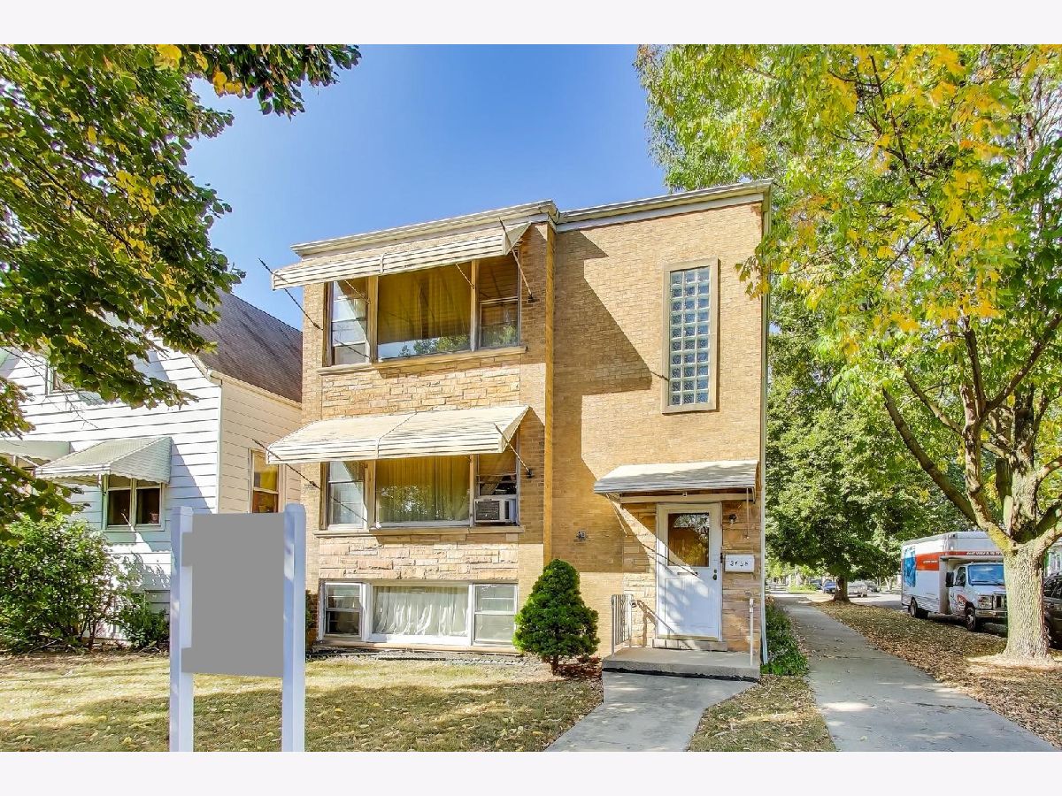 For Sale Chicago Illinois, 3658 Laramie Avenue