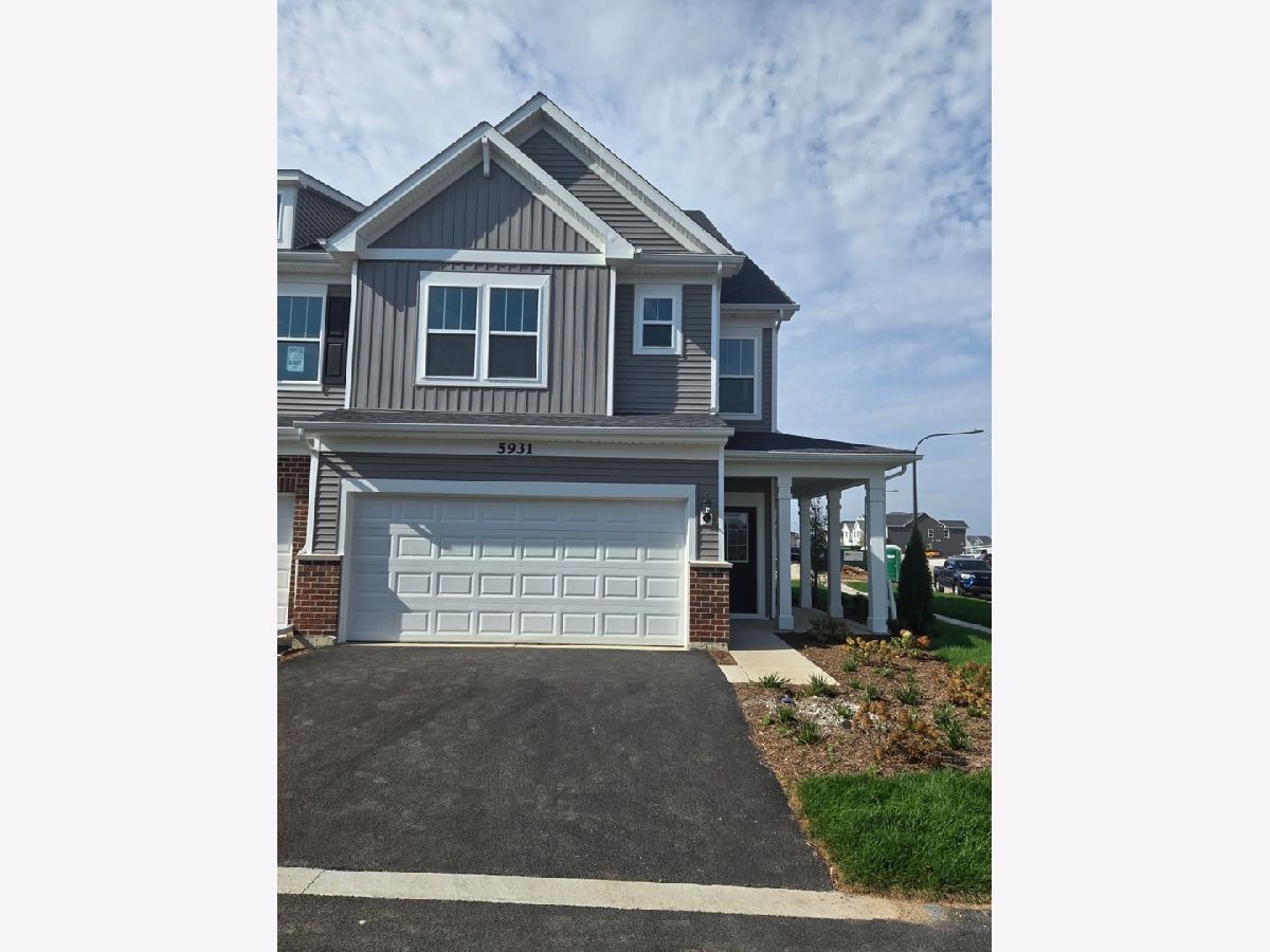  Rented Naperville Illinois, 5931 Hawkweed