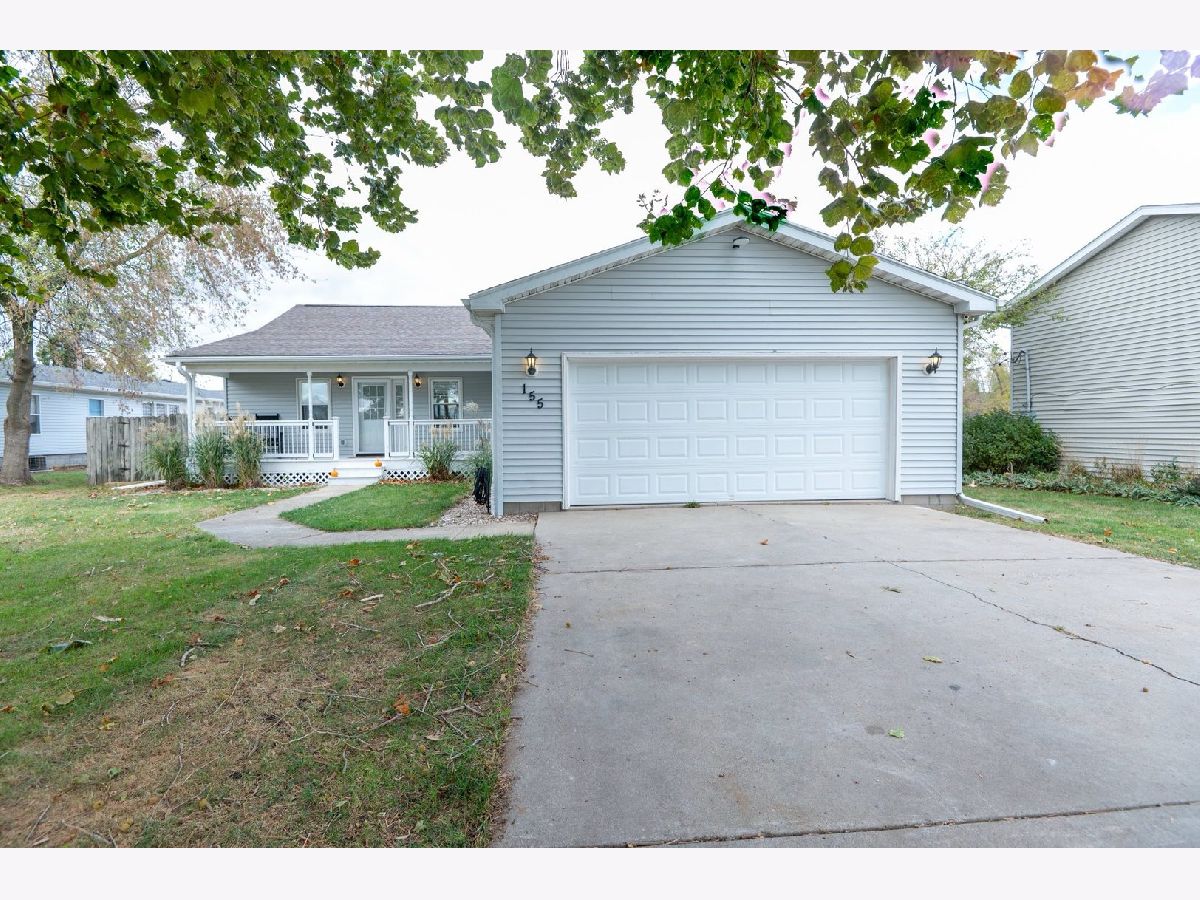  For Sale El Paso Illinois, 155 Clay Street