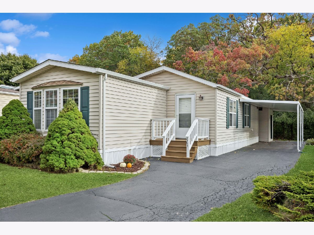  For Sale Crystal Lake Illinois, 903 Crookedstick Court