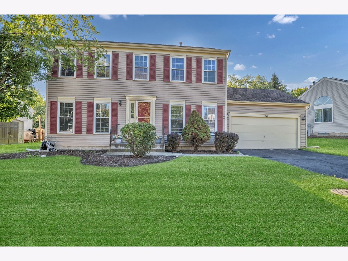  For Sale Lake In The Hills Illinois, 769 White Pine Circle
