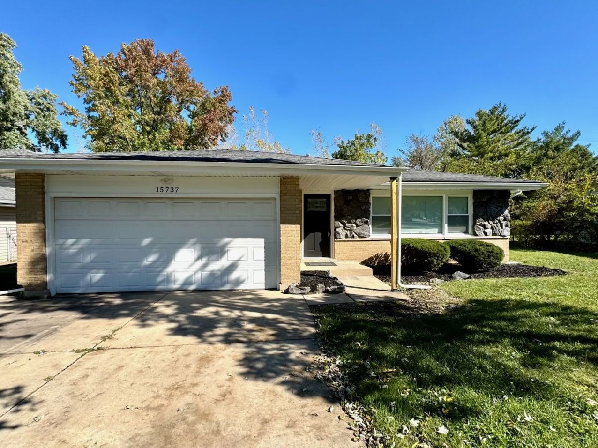  For Sale South Holland Illinois, 15737 Dante Drive