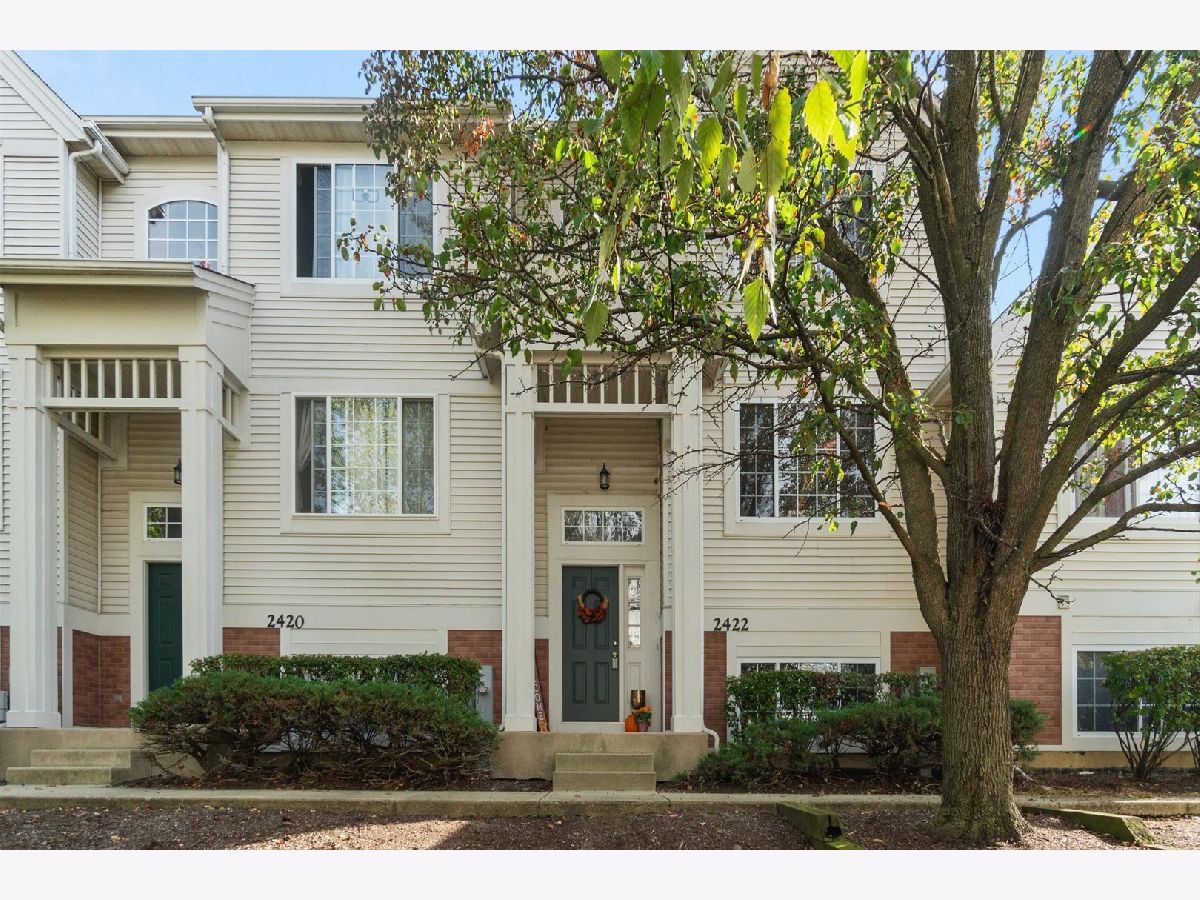  For Sale Aurora Illinois, 2422 Oakfield Court