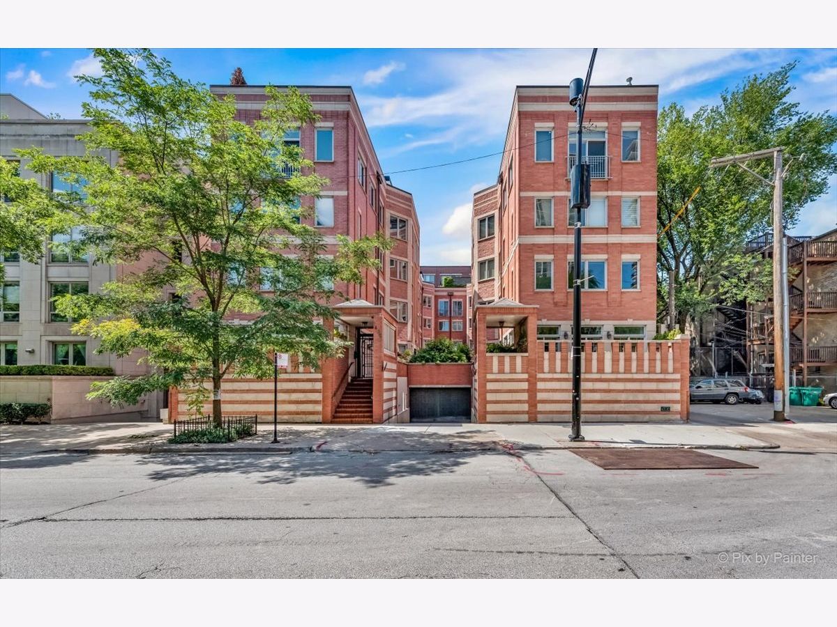  For Sale Chicago Illinois, 1430 La Salle Drive