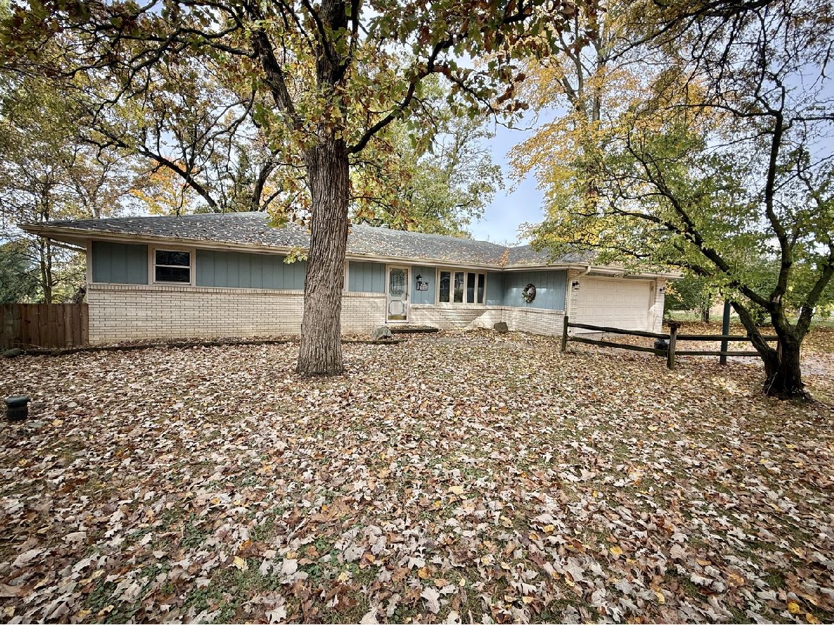  For Sale Roscoe Illinois, 10620 Grover Oaks Road