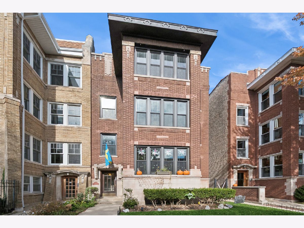  For Sale Chicago Illinois, 1462 Balmoral Avenue