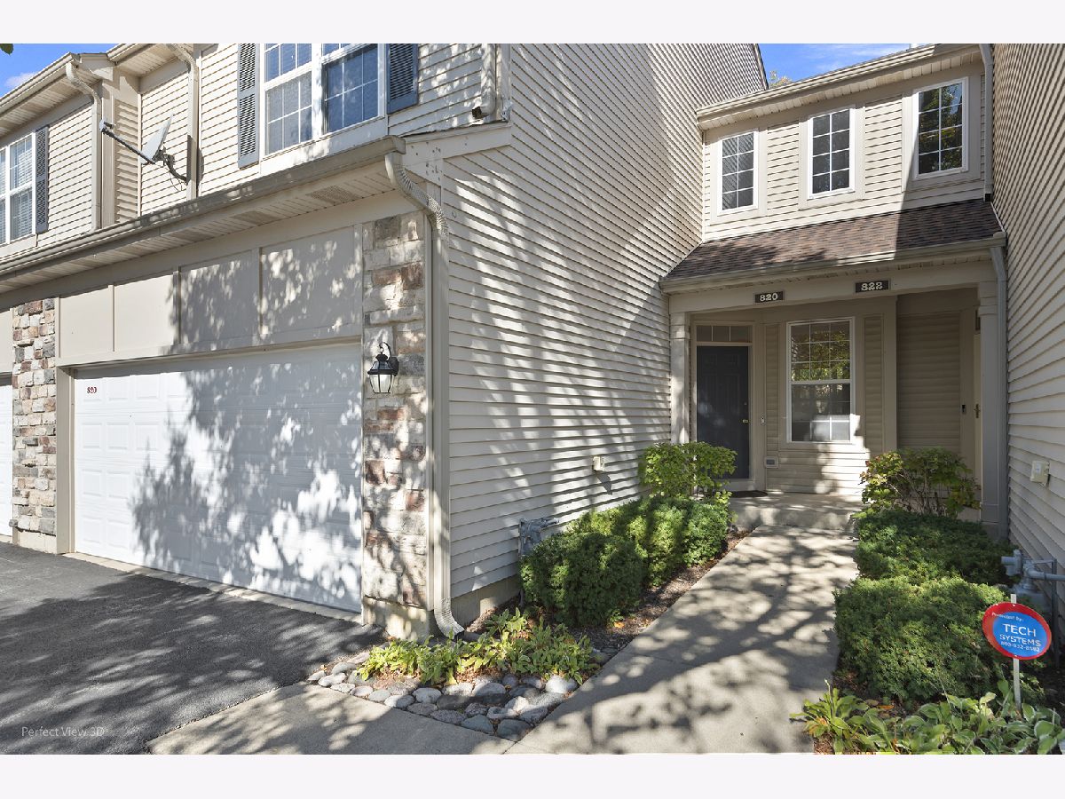 For Sale Grayslake Illinois, 820 Amelia Court