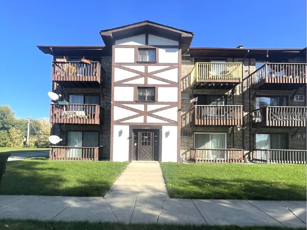 For Sale Alsip Illinois, 11801 Karlov Avenue