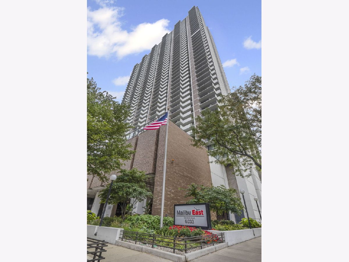 For Sale Chicago Illinois, 6033 Sheridan Road