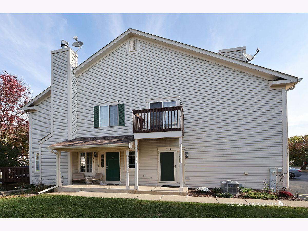  For Sale Fox Lake Illinois, 576 Windsor Drive