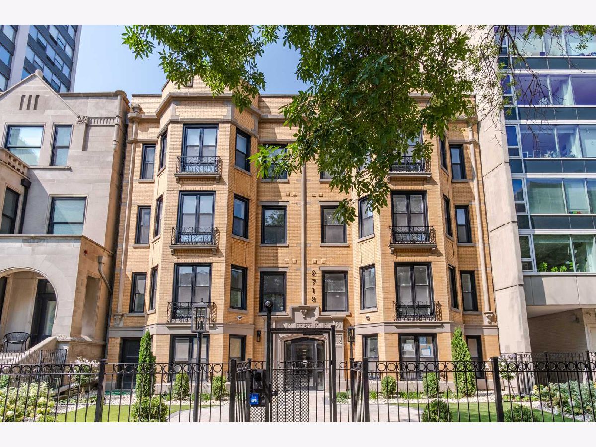  Rented Chicago Illinois, 2718 Hampden