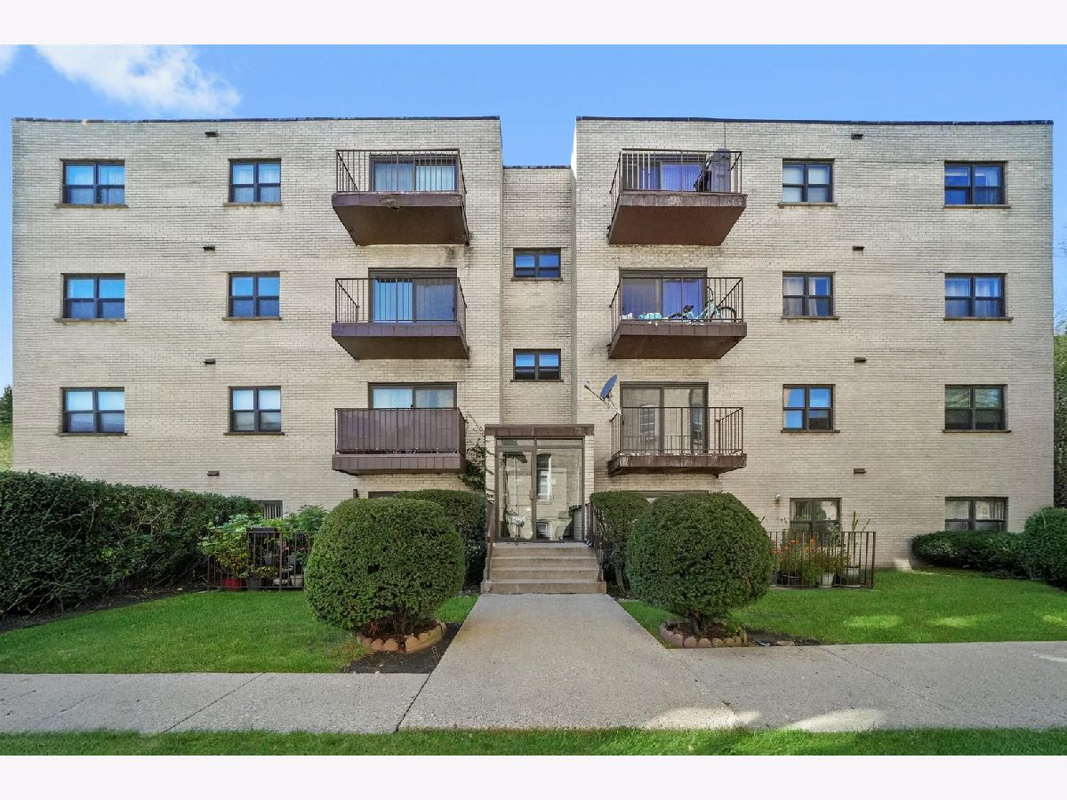  For Rent Chicago Illinois, 2615 Foster