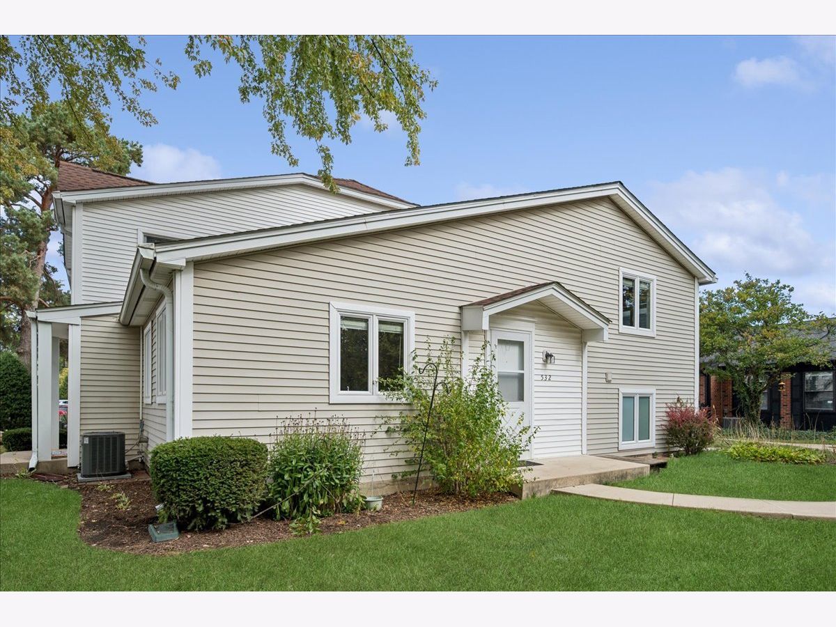  For Rent Deerfield Illinois, 532 Inverrary