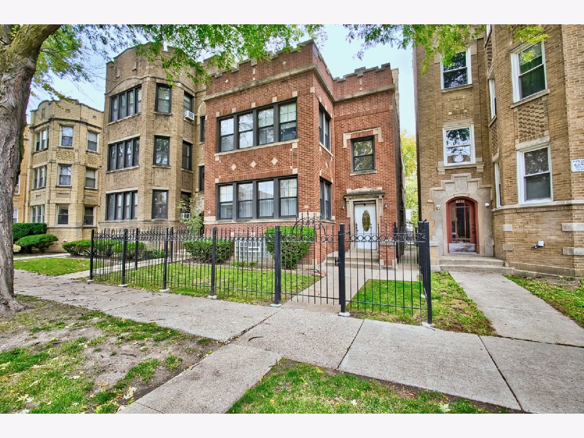  For Sale Chicago Illinois, 6215 Talman Avenue
