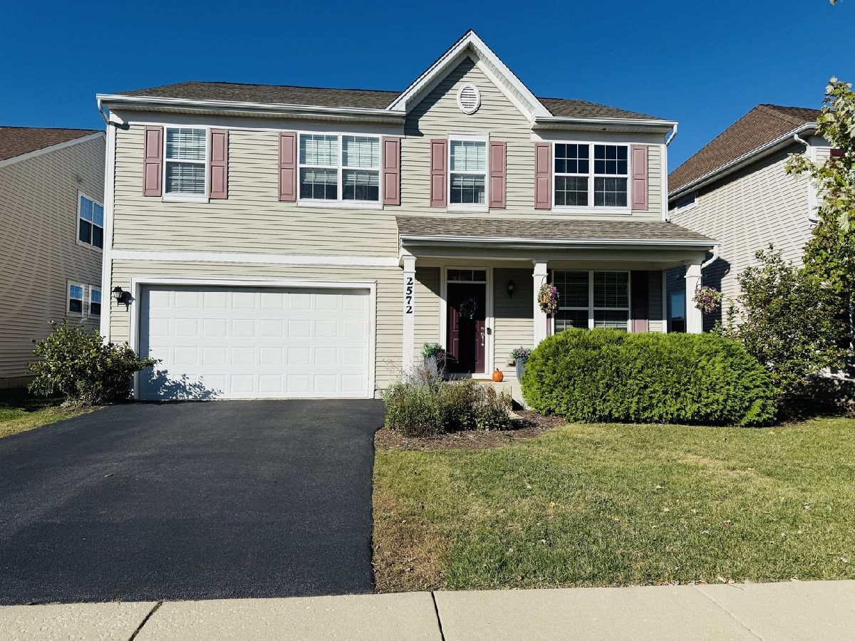 Homes For Rent Arbor Trails Lisle Illinois, 2572 Retreat