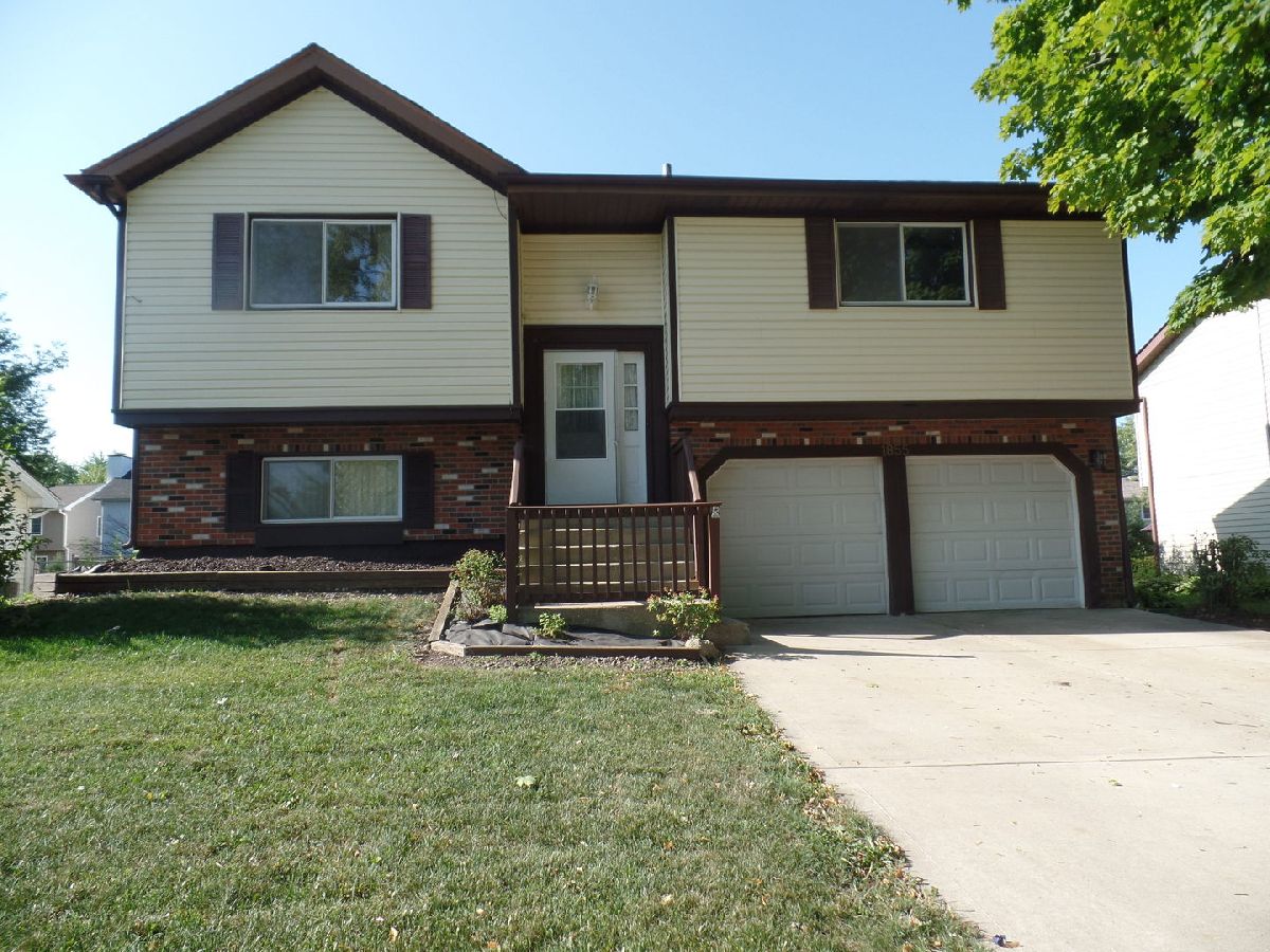  For Rent Hanover Park Illinois, 1855 Wright