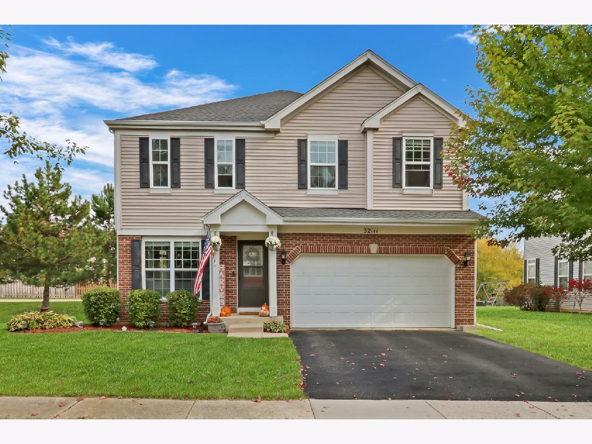 For Sale Lakemoor Illinois, 32111 Great Plaines Avenue