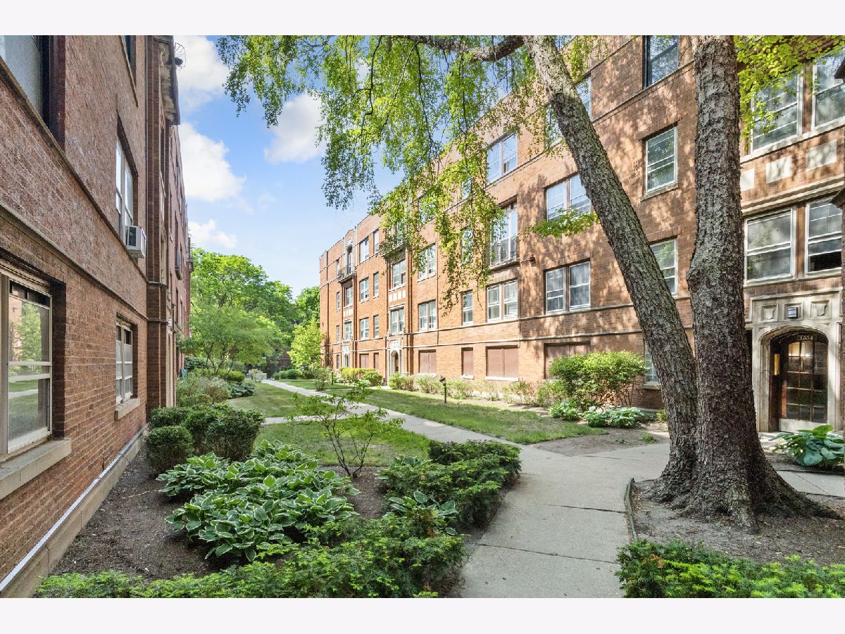  Rented Chicago Illinois, 1558.5 Juneway